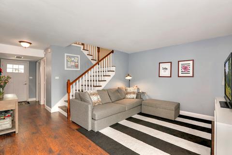 2010 Raleigh Pl, Hoffman Estates, IL 60169 photo 5