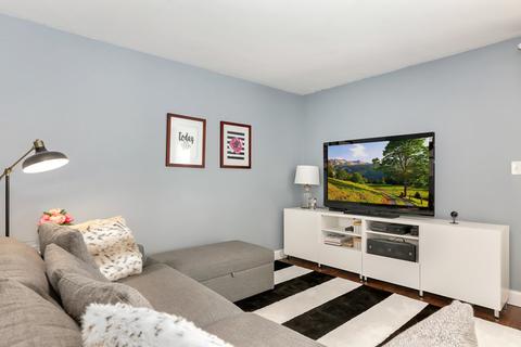 2010 Raleigh Pl, Hoffman Estates, IL 60169 photo 8