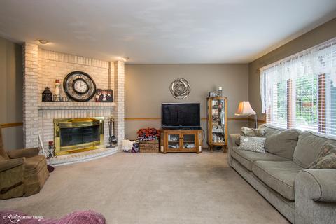 18133 School St, Lansing, IL 60438 photo 2
