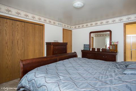 18133 School St, Lansing, IL 60438 photo 15