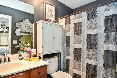 7504 Claridge Dr #D, Bridgeview, IL 60455 photo 9