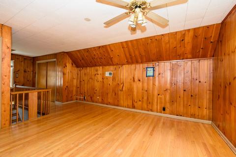 1331 Evergreen Ave, Des Plaines, IL 60016 photo 12