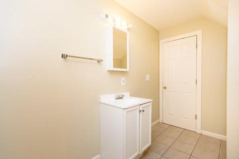 1331 Evergreen Ave, Des Plaines, IL 60016 photo 13