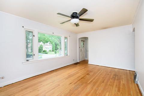 1331 Evergreen Ave, Des Plaines, IL 60016 photo 4