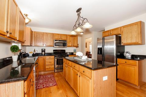 2120 Wesmere Lakes Dr, Plainfield, IL 60586 photo 4