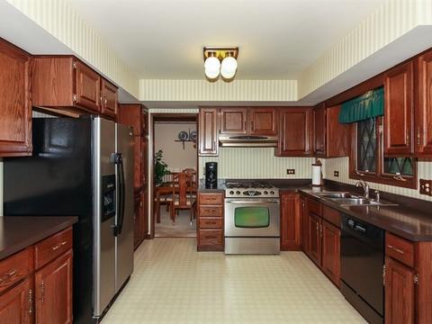 528 Russell St, Wheeling, IL 60090 photo 6
