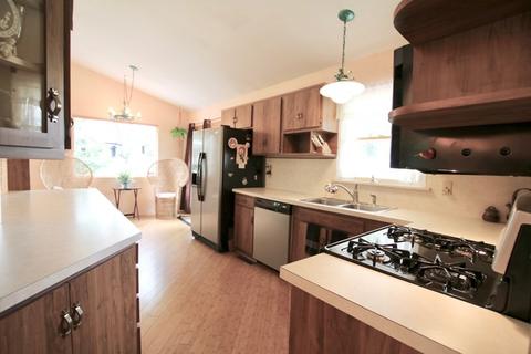 3002 Elder Ln, Holiday Hills, IL 60051 photo 7