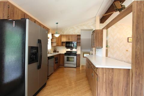 3002 Elder Ln, Holiday Hills, IL 60051 photo 6