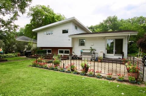 3002 Elder Ln, Holiday Hills, IL 60051 photo 17