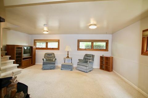 3002 Elder Ln, Holiday Hills, IL 60051 photo 10