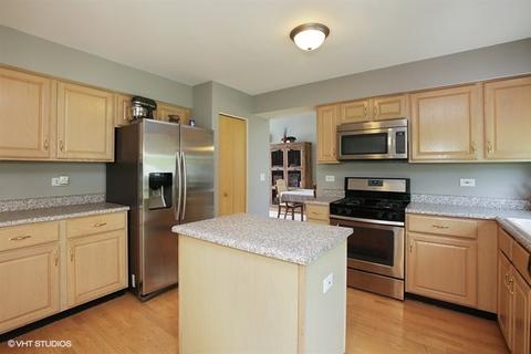 9 Cedar Ct, South Elgin, IL 60177 photo 5