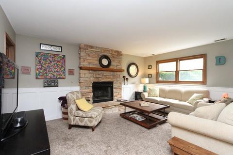 3413 W Bretons Dr, Mchenry, IL 60050 photo 3