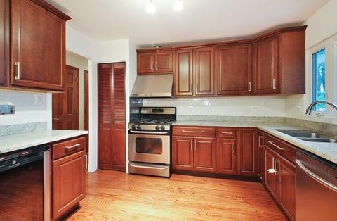 422 Cherry Ln, Glenview, IL 60025 photo 3