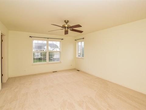 1634 Rosehall Ln, Elgin, IL 60123 photo 14