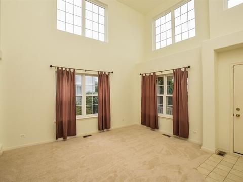 1634 Rosehall Ln, Elgin, IL 60123 photo 3