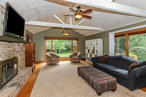 619 Jervey Ln, Bartlett, IL 60103 photo 12
