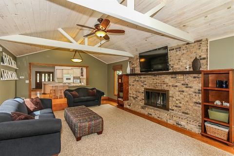 619 Jervey Ln, Bartlett, IL 60103 photo 13