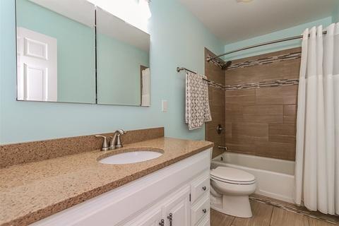 619 Jervey Ln, Bartlett, IL 60103 photo 15