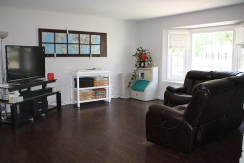 58 Codorus Rd, Montgomery, IL 60538 photo 2