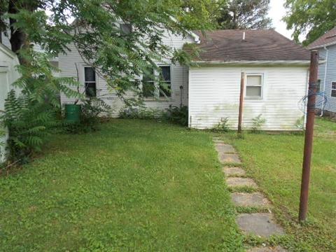 224 E Devlin St, Spring Valley, IL 61362 photo 10