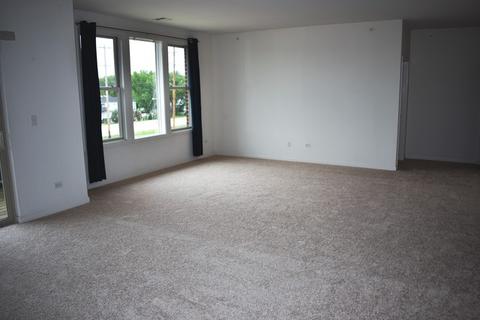 271 E Railroad Ave #308, Bartlett, IL 60103 photo 5
