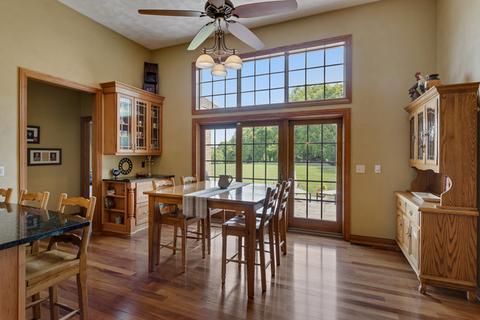 5968 Mcdonald Rd, Roscoe, IL 61073 photo 9