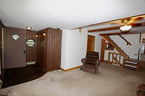 40 Riverview Ave, Fox Lake, IL 60020 photo 4
