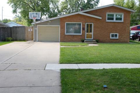 65 6th St, Wheeling, IL 60090 photo 1