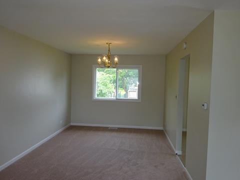 4432 Trailside Ct, Hoffman Estates, IL 60192 photo 3