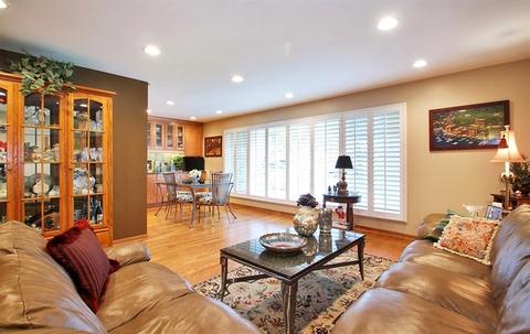 180 Lance Dr, Des Plaines, IL 60016 photo 9