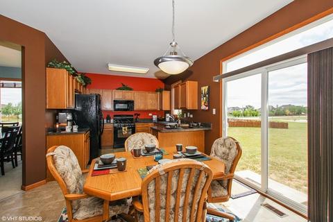 1706 Stanton Ln, Plainfield, IL 60586 photo 4