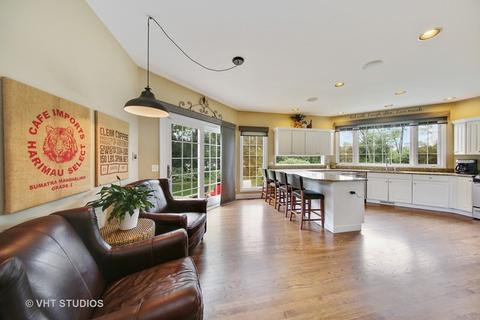 534 Amy Ln, Wheaton, IL 60187 photo 8