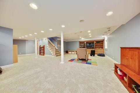 534 Amy Ln, Wheaton, IL 60187 photo 25