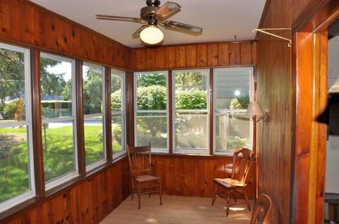 823 Diane Ave, Elgin, IL 60123 photo 5