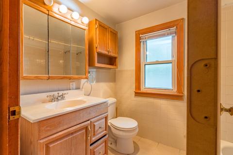 7812 Mcvicker Ave, Burbank, IL 60459 photo 16