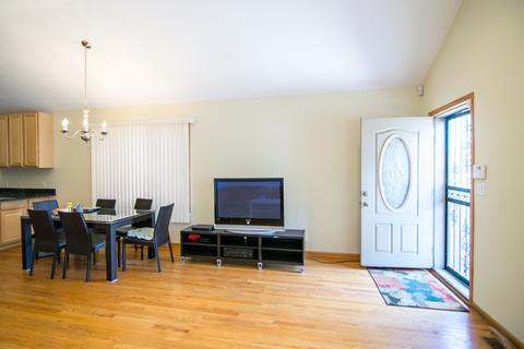 3552 S Artesian Ave, Chicago, IL 60632 photo 4