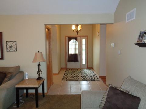3202 Sandy Ridge Dr, Steger, IL 60475 photo 2