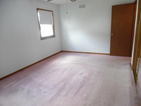 71 Marina Dr, Des Plaines, IL 60016 photo 11
