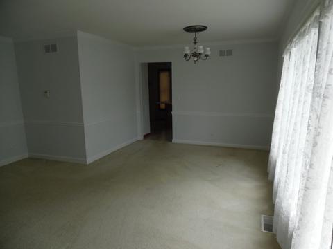 71 Marina Dr, Des Plaines, IL 60016 photo 4
