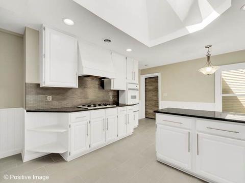 600 Saddle Rd, Wheaton, IL 60187 photo 5