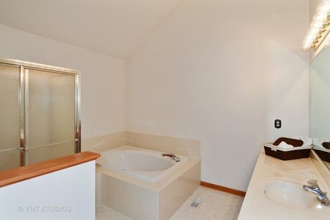 3093 Barnstable Ct, Aurora, IL 60504 photo 14