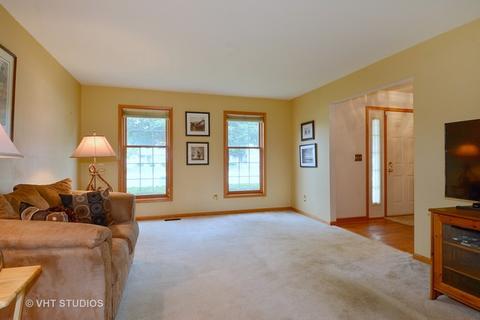3093 Barnstable Ct, Aurora, IL 60504 photo 4