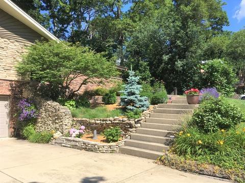 804 Spring St, Roselle, IL 60172 photo 2