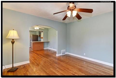2217 Root St, Crest Hill, IL 60403 photo 4