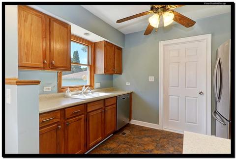 2217 Root St, Crest Hill, IL 60403 photo 9