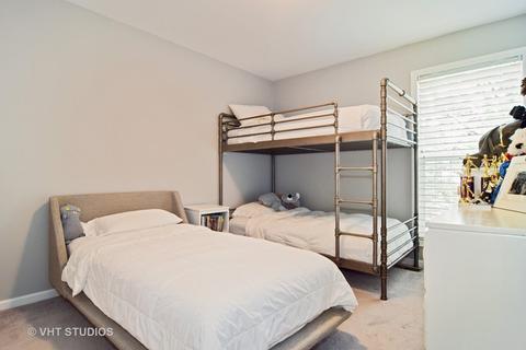 2000 Ivy Ridge Dr, Hoffman Estates, IL 60192 photo 10