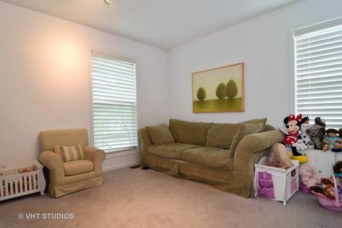 2000 Ivy Ridge Dr, Hoffman Estates, IL 60192 photo 9