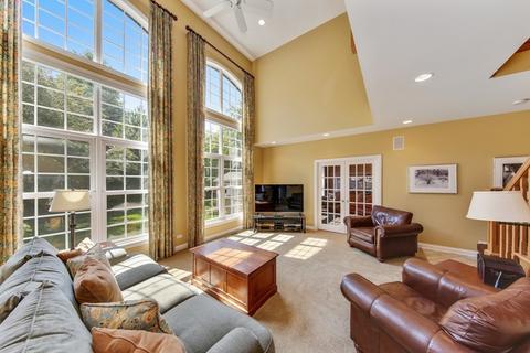 6764 Fieldstone Dr, Burr Ridge, IL 60527 photo 9
