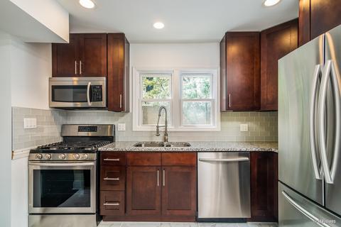 6818 S 78th Ave, Bridgeview, IL 60455 photo 9