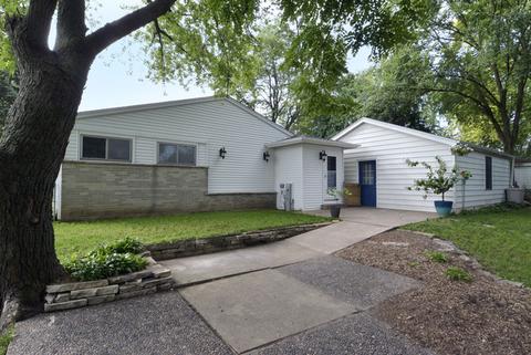 2800 Saint James St, Rolling Meadows, IL 60008 photo 8